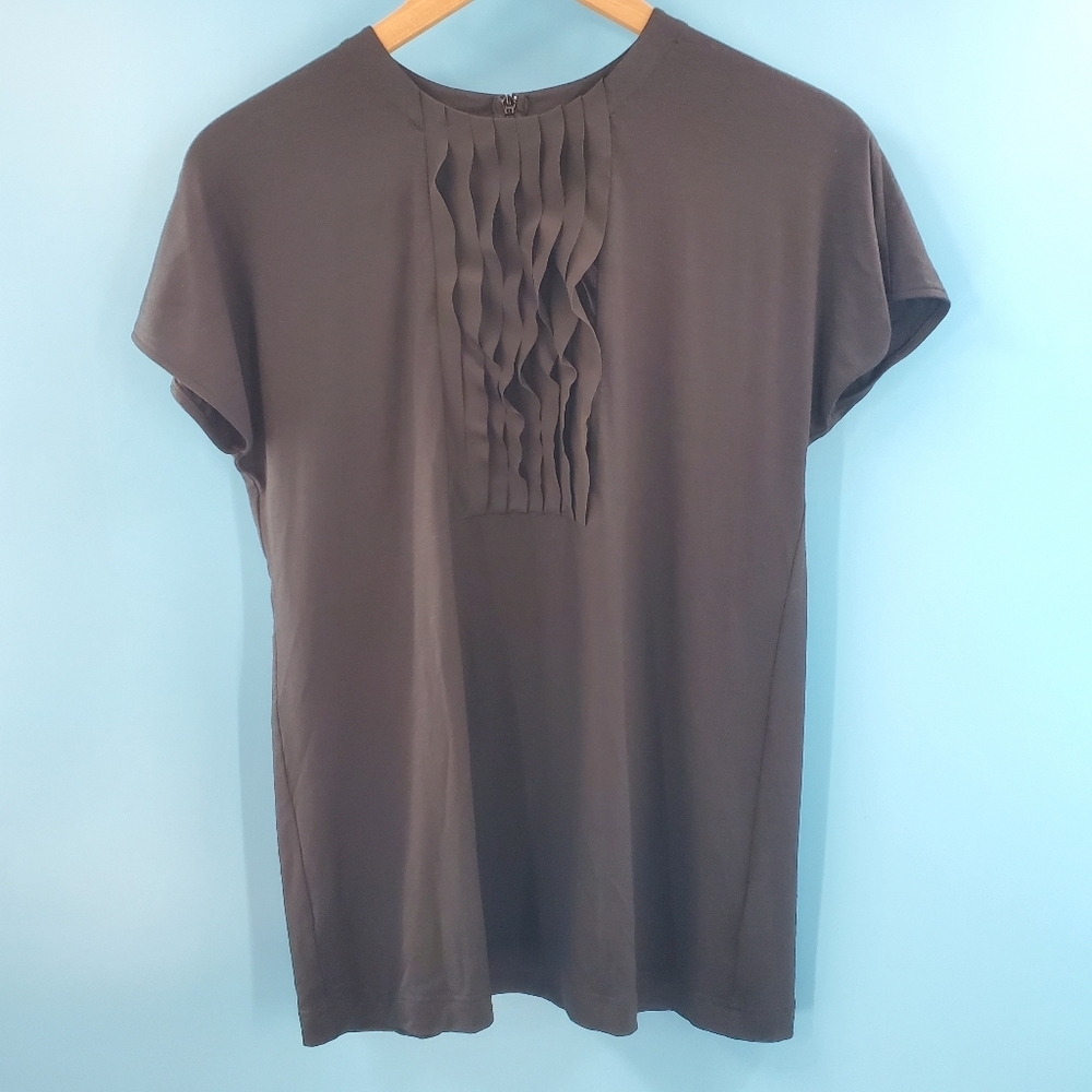 Akris Punto black ruffled short sleeved top size 12